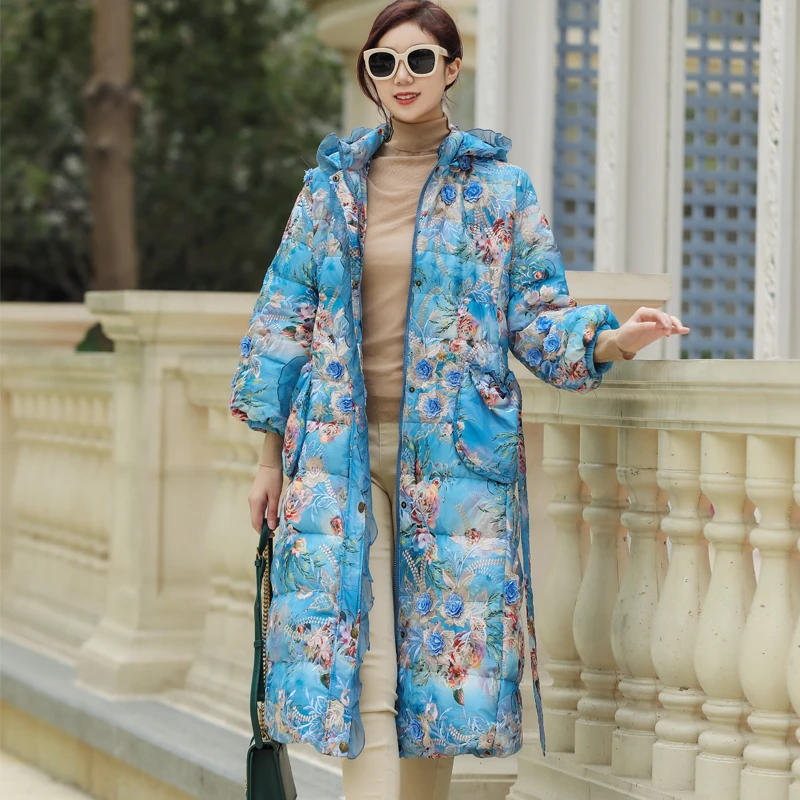 拜占庭的森林冬装时尚收腰刺绣外套女宽松中长款白鸭绒重工羽绒服