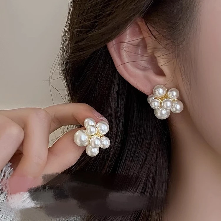 铜合金耳饰 高级感烟花珍珠耳钉女轻奢气质2024新款网红爆款耳饰