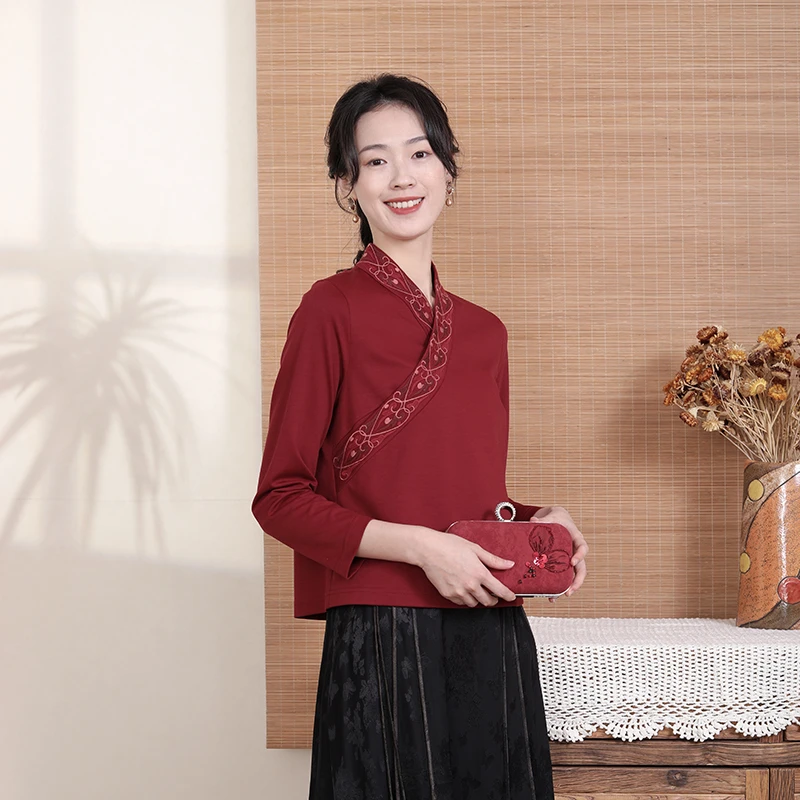 LQCXD37布符春季刺绣上衣新款红色中式长袖针织T恤女士宽松