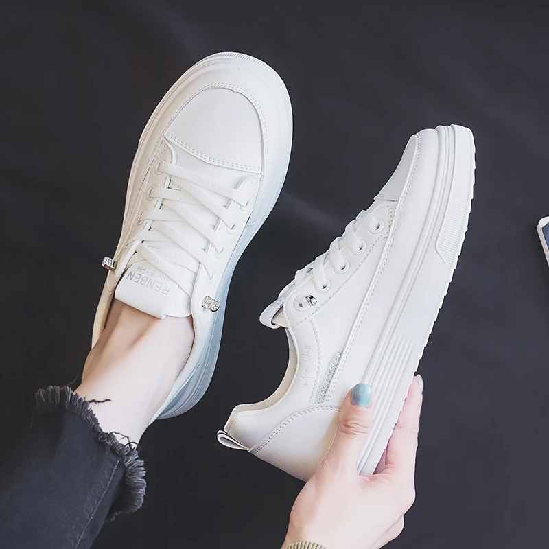 人本懒人套脚小白板鞋女皮面学生平底运动单鞋休闲百搭低帮女球鞋
