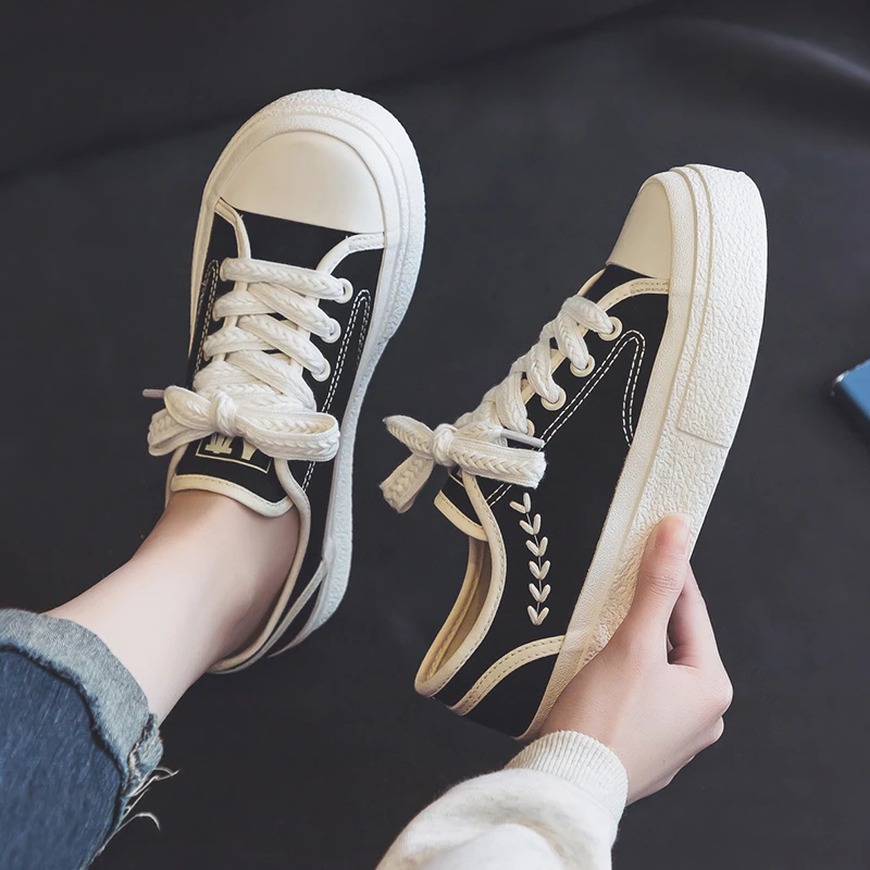 人本经典百搭帆布鞋女韩版潮学生平底运动板鞋单鞋休闲透气女球鞋