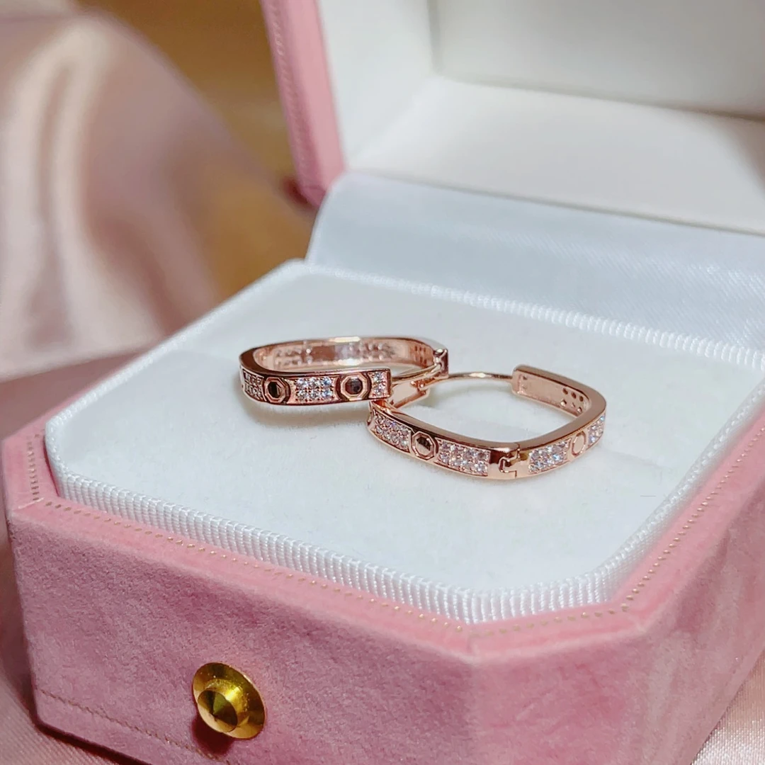 18k金耳饰（大方格镶锆钻）