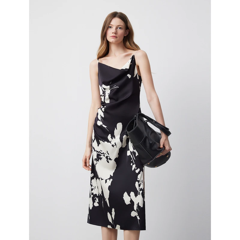 朗姿法式荡领褶皱连衣裙高级感度假夏季新款印花吊带裙长裙子女