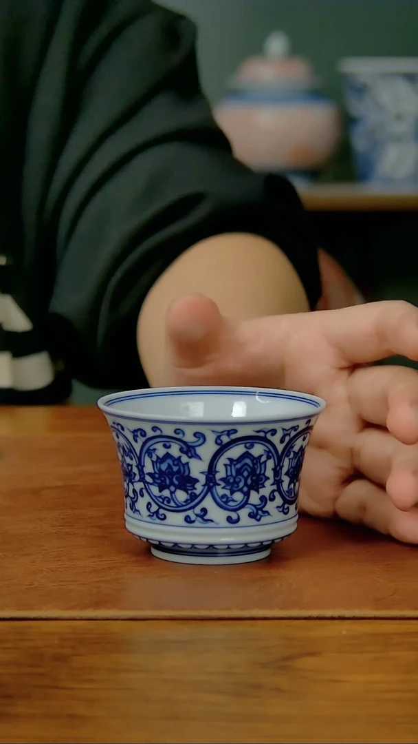 【闪购商品】陶瓷双线缠枝莲马蹄客杯（气窑）