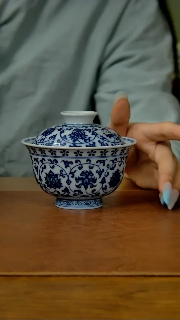 【闪购商品】陶瓷缠枝莲两才盖碗（双狮内绘）（柴窑0317