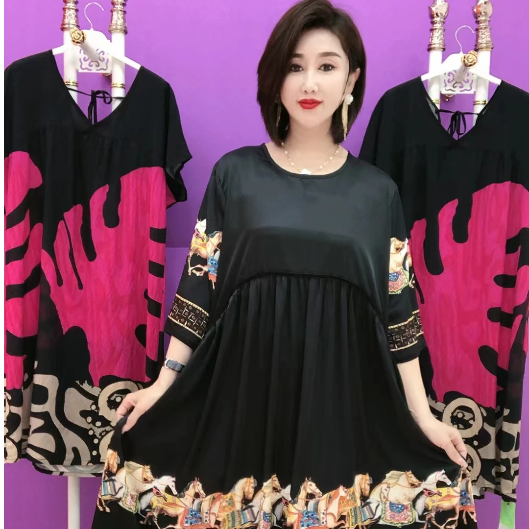 088黑色底边花半袖连衣裙