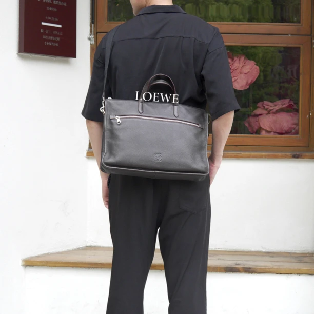 95新 LOEWE/罗意威 玖拾中古 深棕色印纹手提斜挎包男士公文包