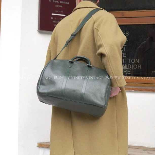 95新 LouisVuitton/路易威登 男包推荐 英国绿taiga系列质感旅行