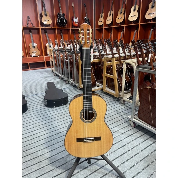 专业演奏推荐款39寸 桃花心西班牙工艺 亮光古典