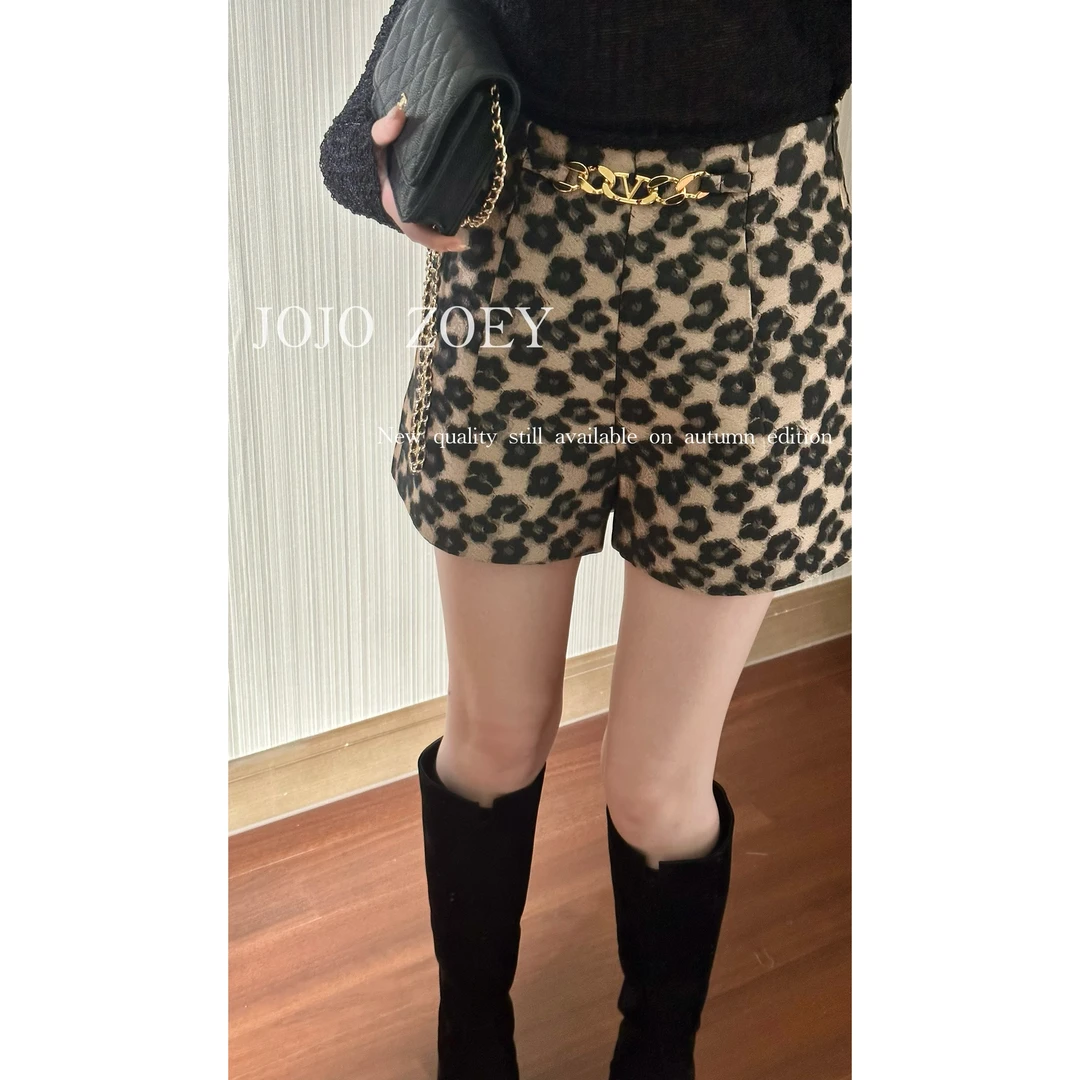 JOJO ZOEY【清仓NO退换】~精致气质显瘦时尚百搭简约短裤kz-2532