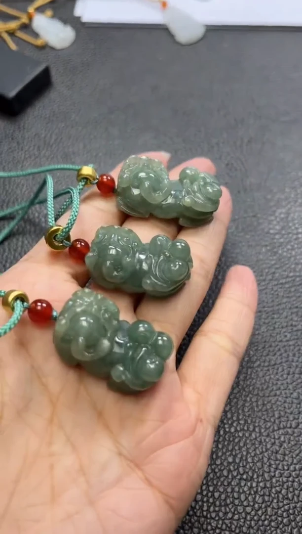 【闪购商品】翡翠貔貅未镶嵌多样性/发一件