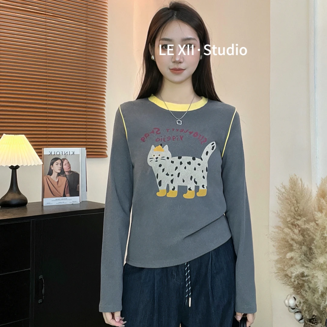 LEX-【撞色猫咪】秋冬新款印花磨毛圆领正肩百搭打底长袖女