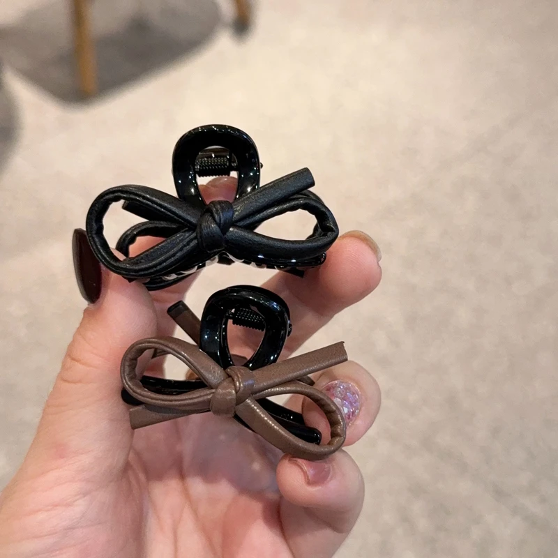 高颜值皮质蝴蝶结抓夹~公主头甜酷少女风小抓夹侧边刘海夹鲨鱼夹