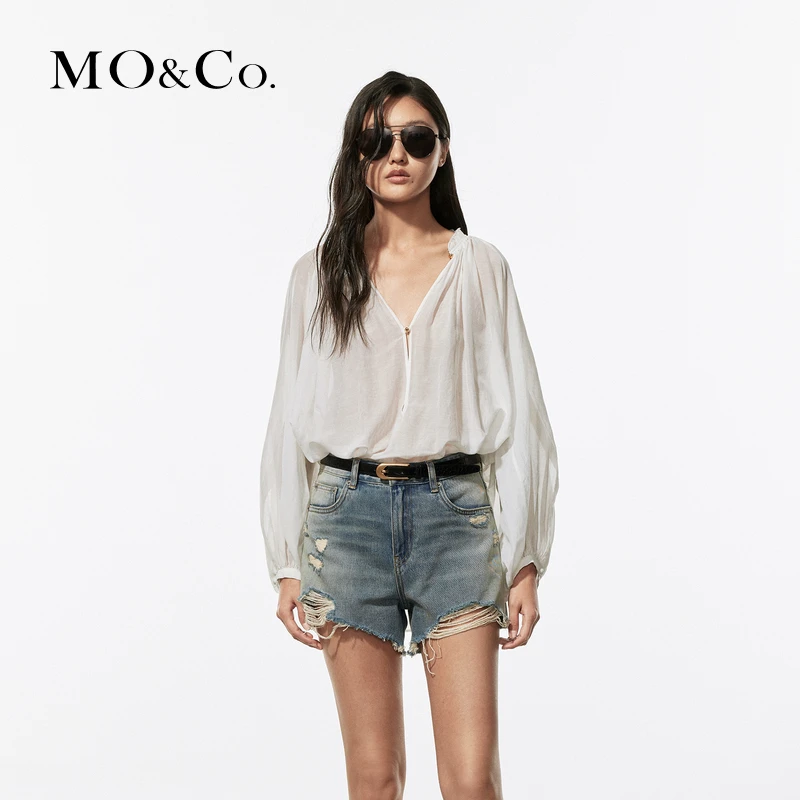 MOCO夏法式桑蚕丝棉质深V领空气感泡泡袖上衣MBD2TOP003