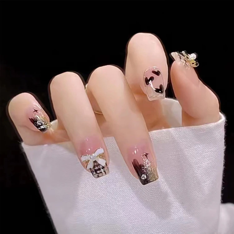 甜酷色块少女小香风美甲气质显白钻款穿戴甲白金蝴蝶结美甲片显白