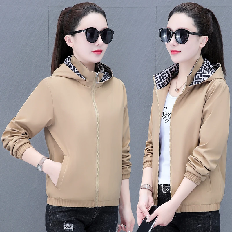 休闲百搭短款外套女春秋季新款连帽宽松纯色大码时尚洋气显瘦夹克