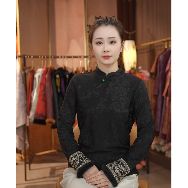 《洛清-打底衫》斜襟立体织花拼接打底衫