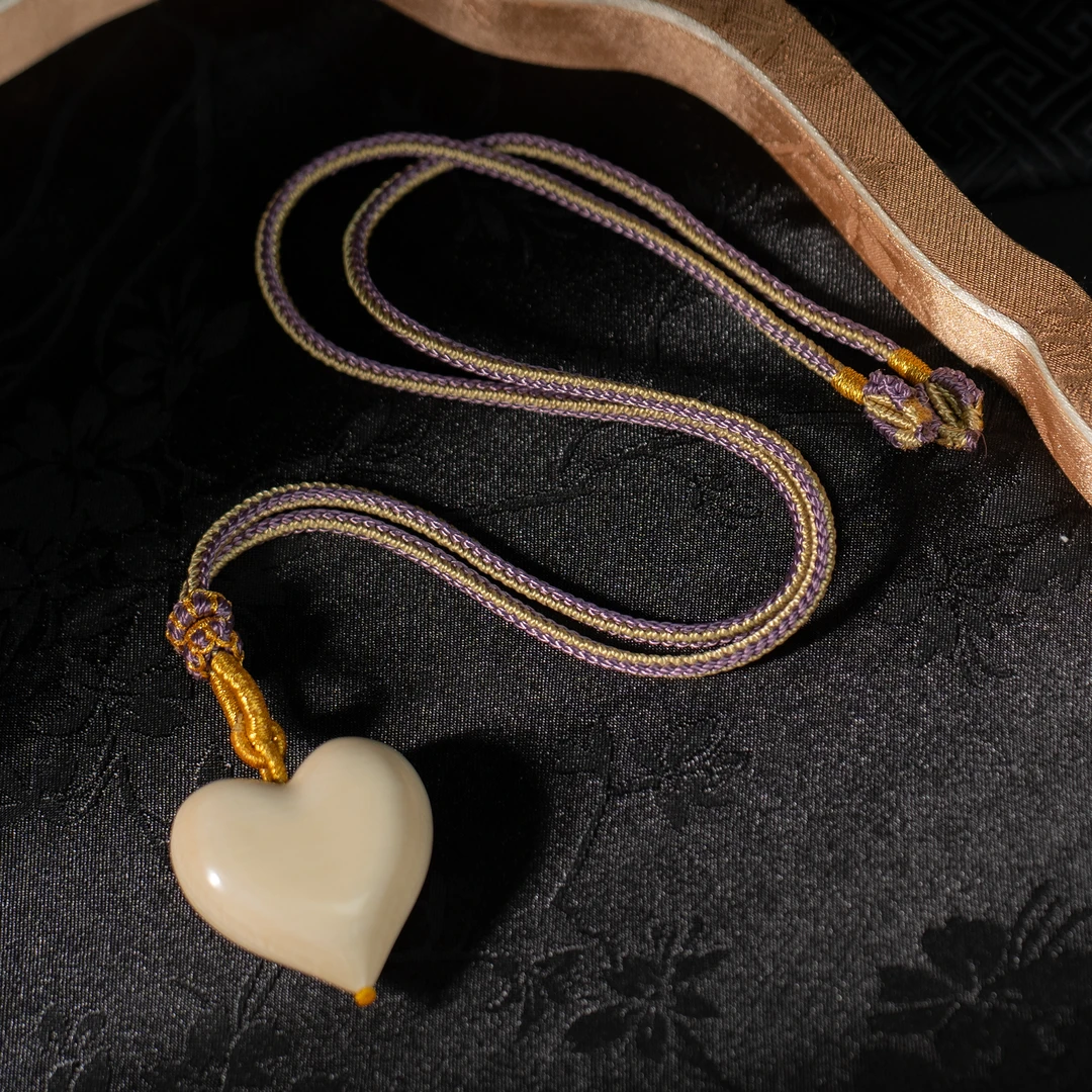 【韵洁珠宝】猛犸大爱心吊坠/约35*35/Z0276/多样性发一件