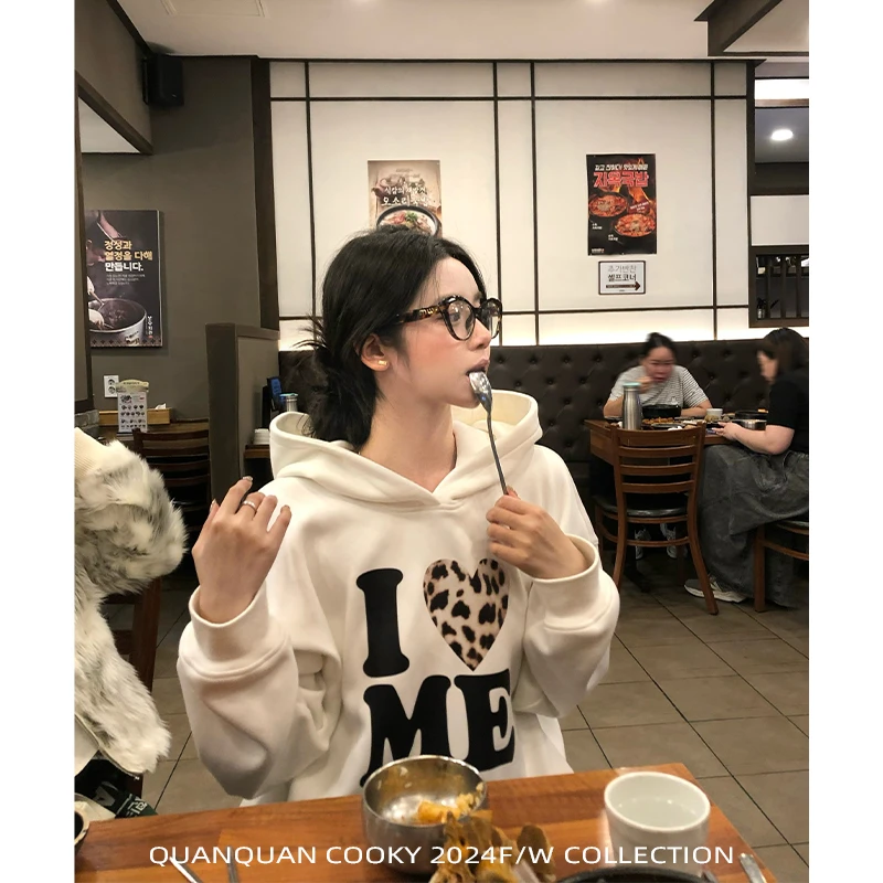 圈圈cooky   亚庇街头 印花豹纹爱心连帽卫衣L0495C