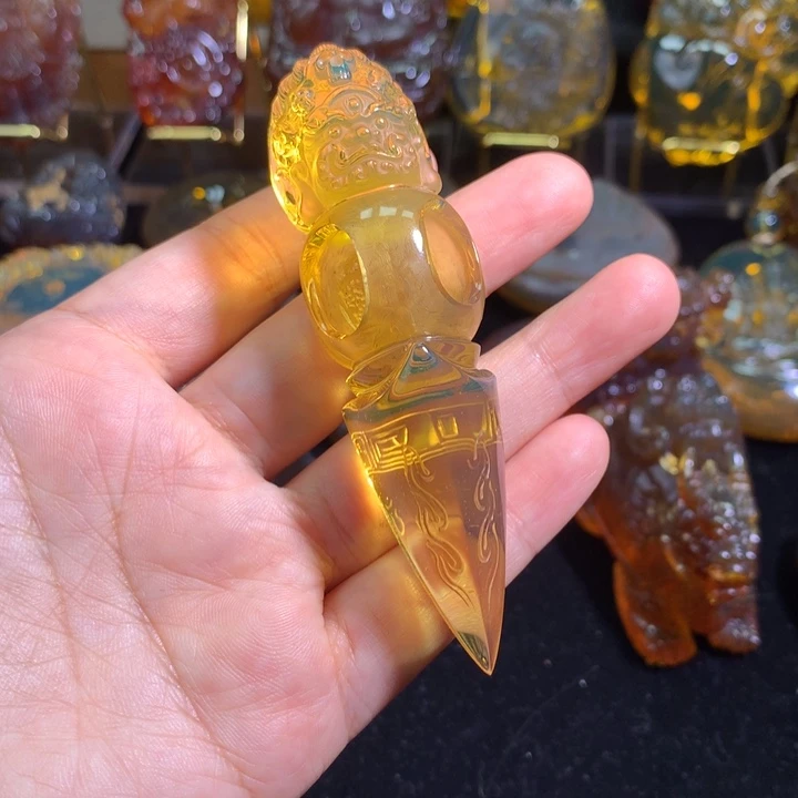 琥珀裸石未镶嵌蓝珀降魔杵