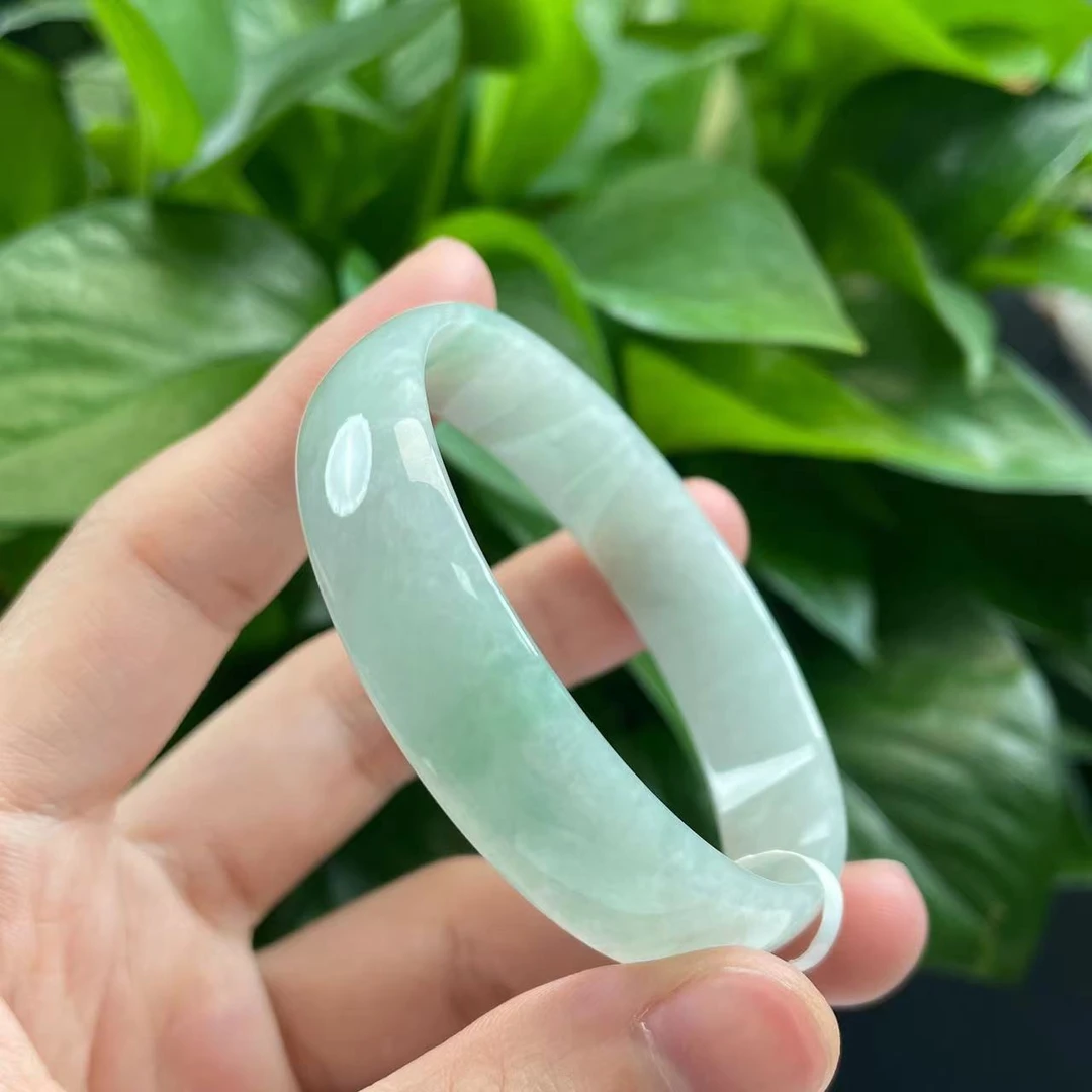 小手捡漏天然A货翡翠50-53圈公主镯细糯种纯色/绿底色 注！NO退换