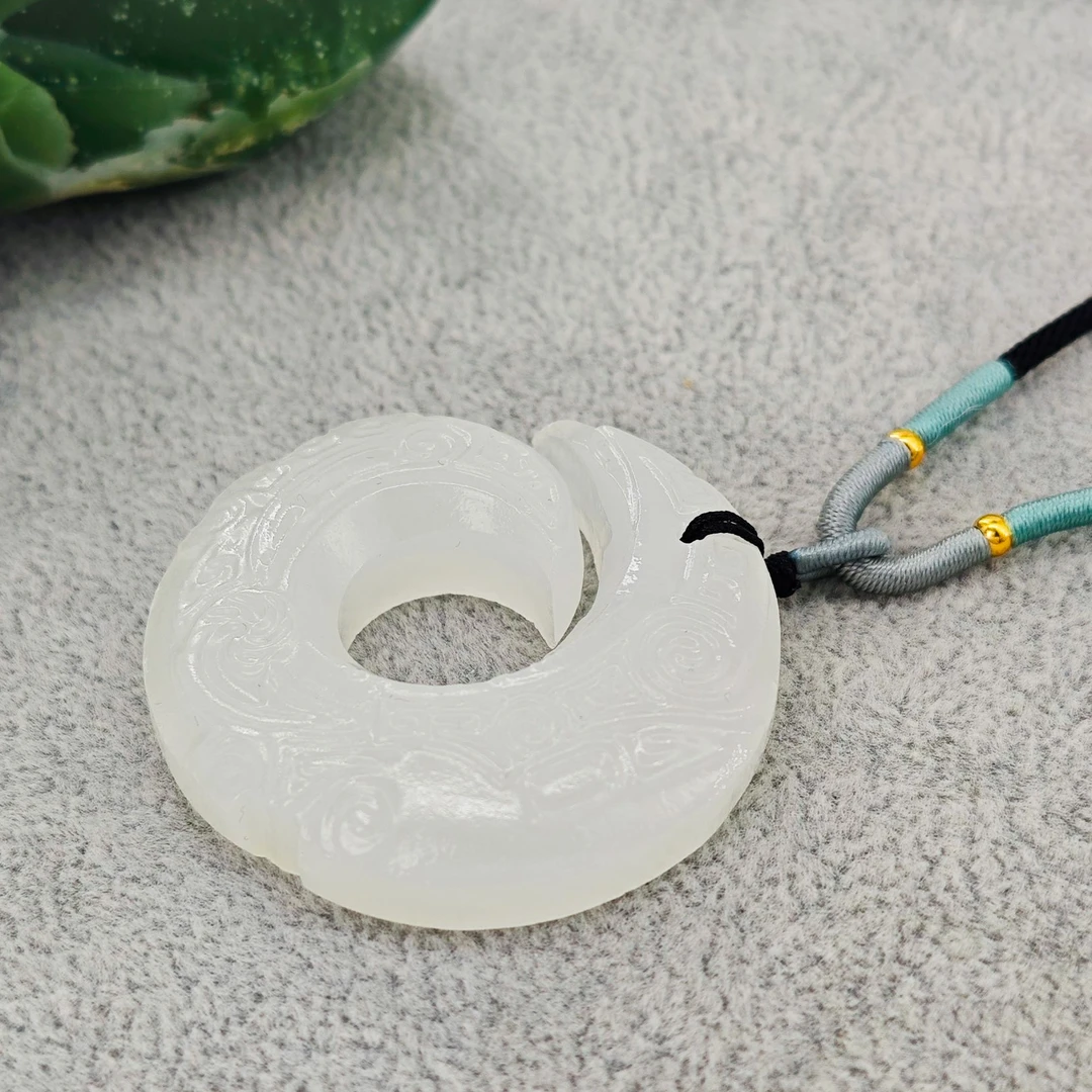 巴玉（金丝玉）时来运转气质吊坠/NYXF-JSYDZ-16