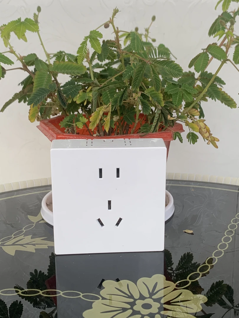 明装墙壁开关插座，家装款，pvc阻燃纯铜