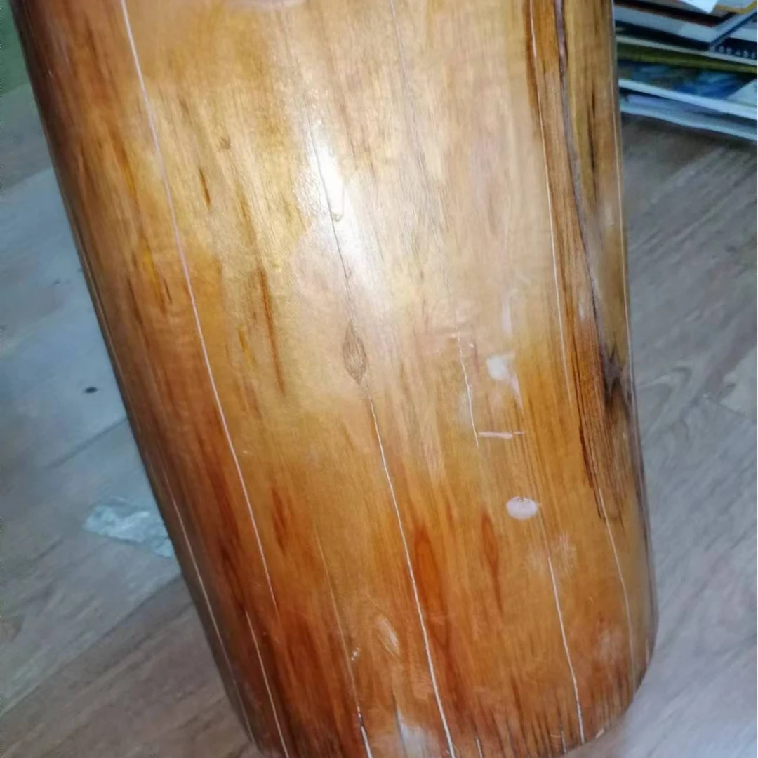 整根榆木一根，可以做凳子，高30直径20，年轮40年，