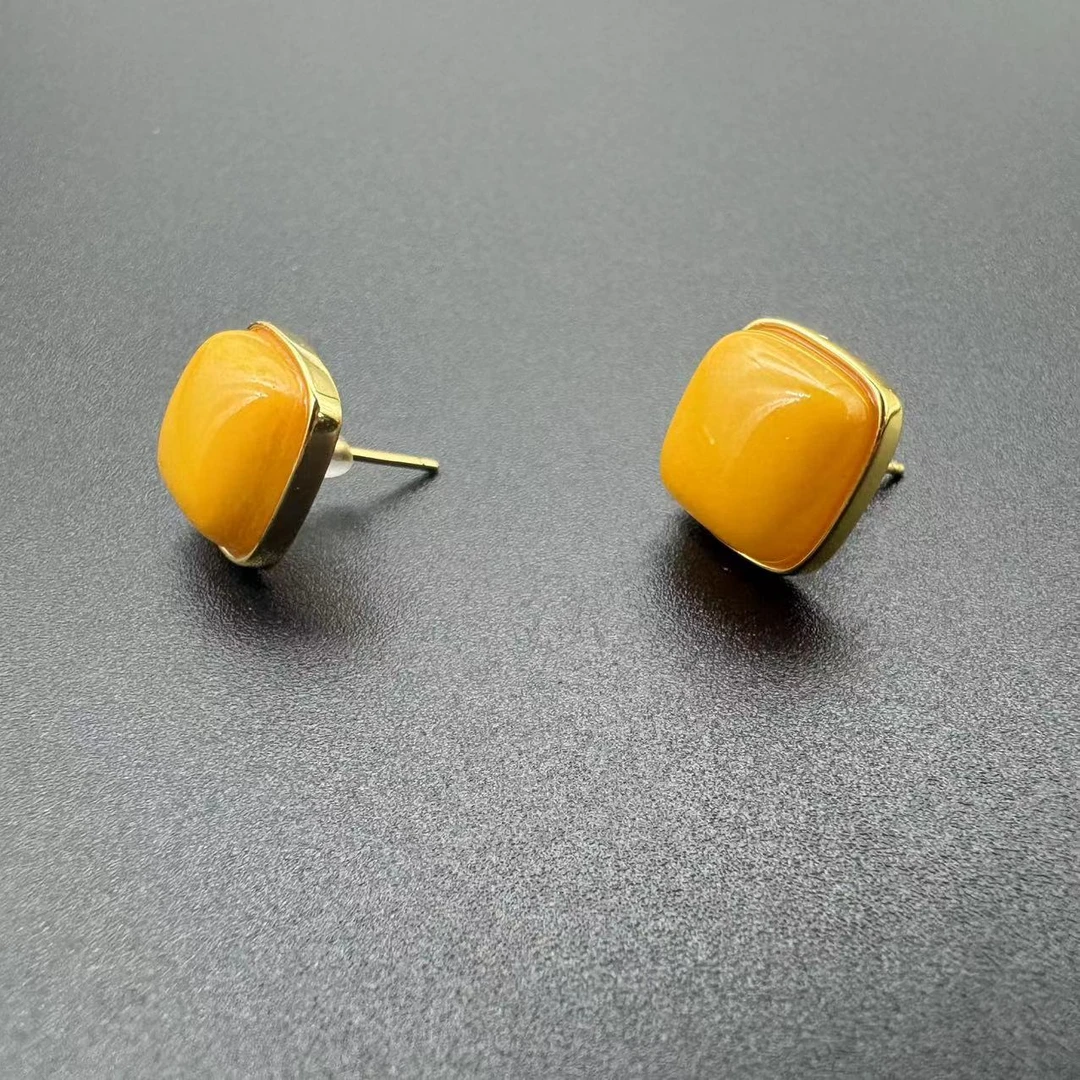 【乌达齐珠宝】方糖蜜蜡耳钉