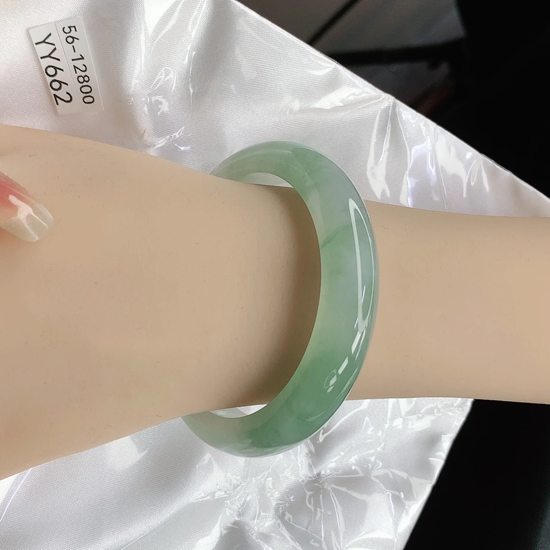 翡翠手镯未镶嵌缅甸天然Ａ货翡翠