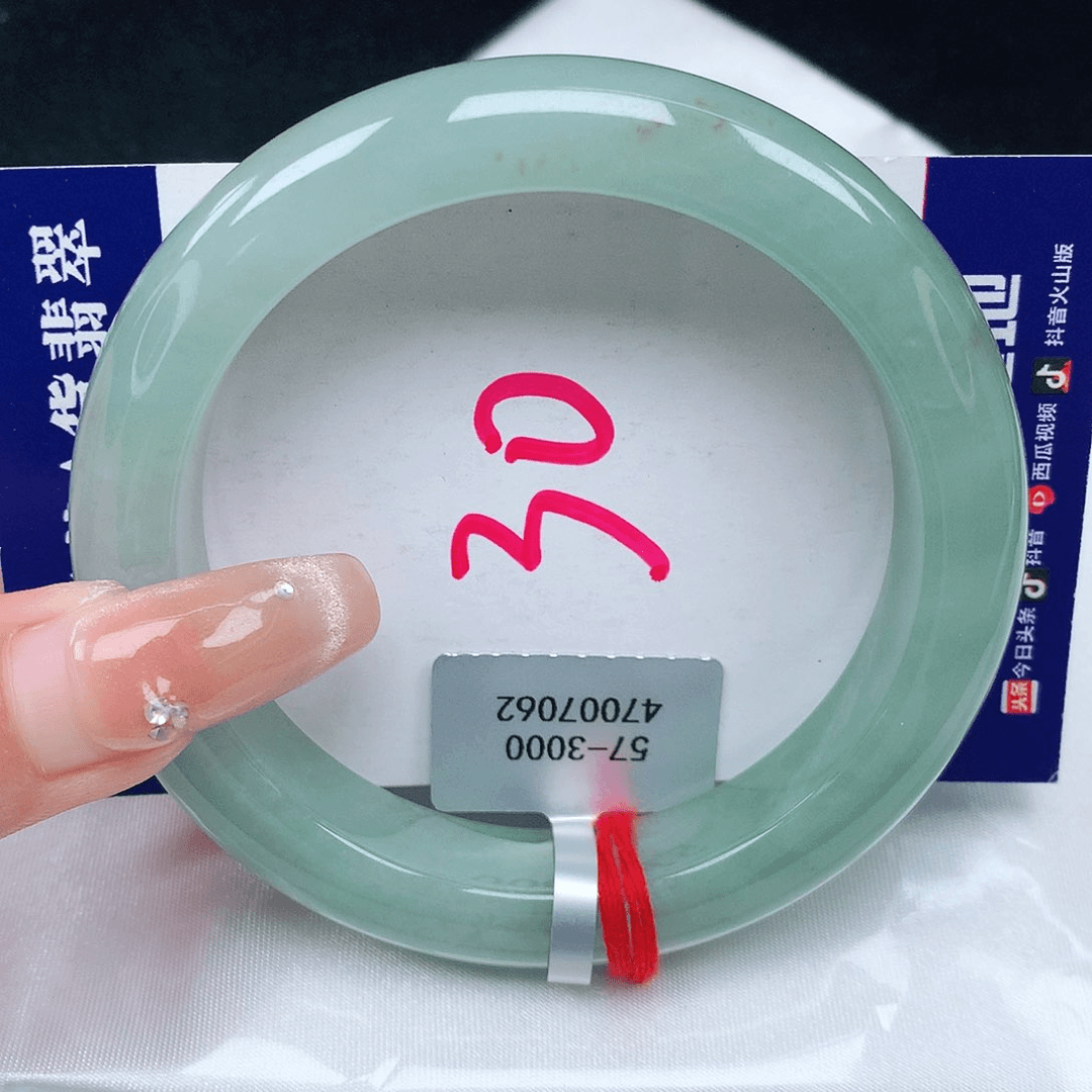 翡翠手镯未镶嵌缅甸天然a货翡翠手镯