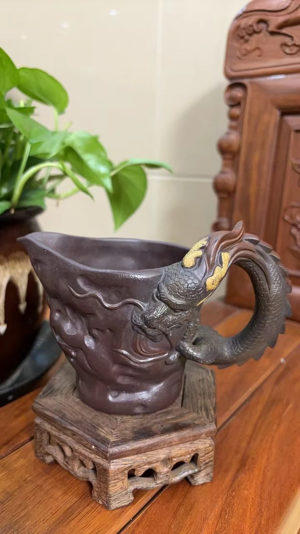 宜兴紫砂原矿紫茄泥全手工浮雕工艺龙公道容量200c