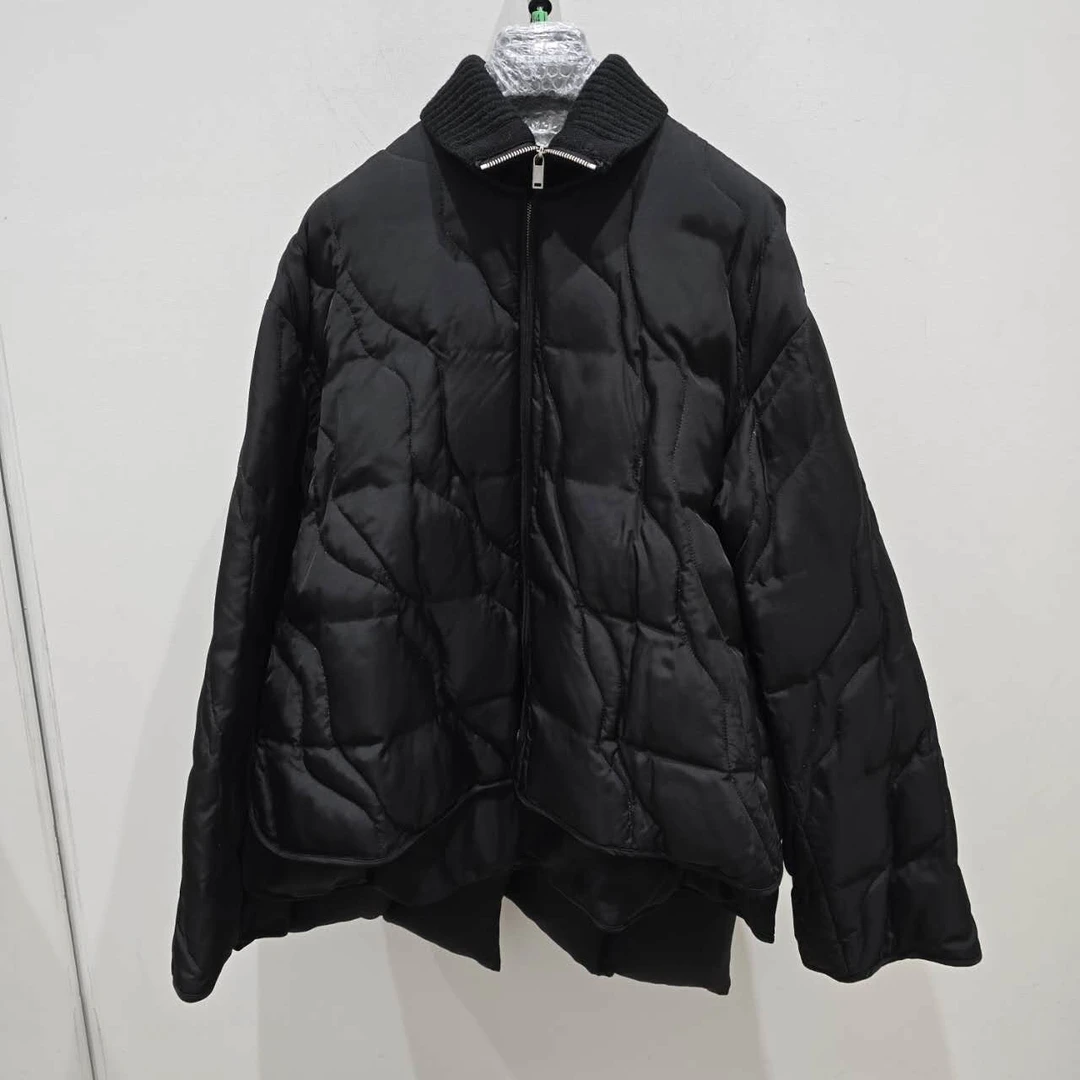 未使用 MaxMara Jil Sander女款羽绒服带羽绒围巾