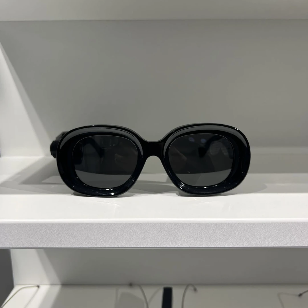 全新未使用 LOEWE/罗意威 金logo大框墨镜