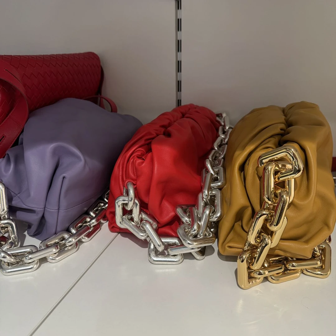 全新未使用 BOTTEGA VENETA/葆蝶家 云朵包链条包