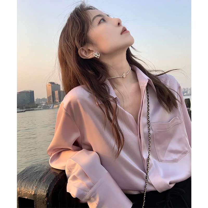 高级感气质醋酸缎面盐系衬衫女秋季设计感小众衬衣宽松粉色上衣薄