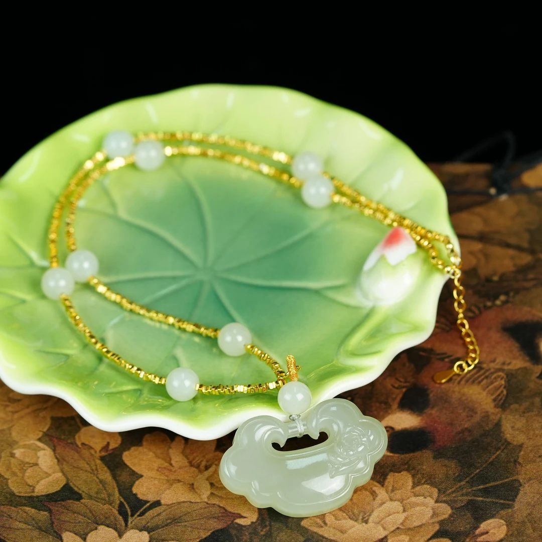 【老掌柜】如意锁/和田玉吊坠 ACX020111