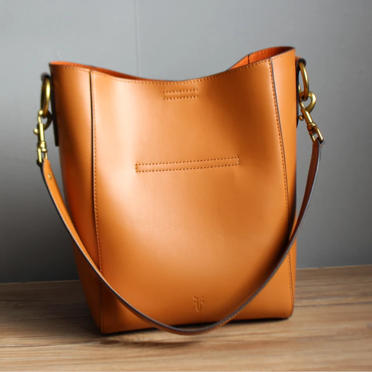 店主定制推荐款~硬货F经典重现头层牛皮大水桶包腋下包 单肩包