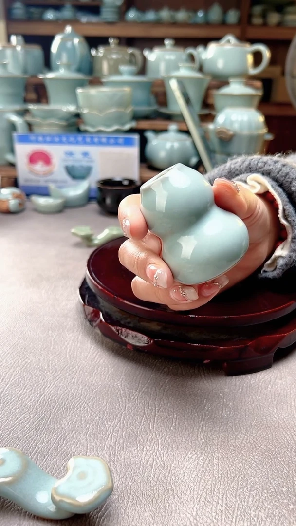 【闪购商品】瓷片天青小葫芦盖置