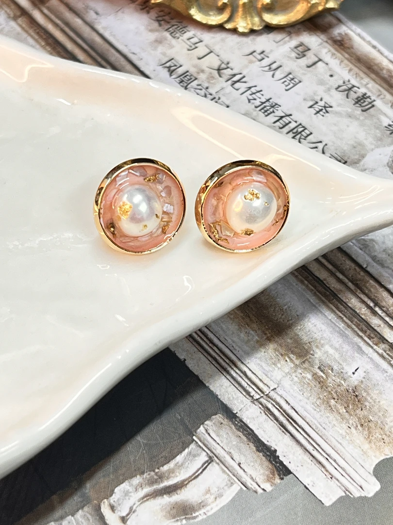 铜合金仿珍珠耳饰 法式宫廷风珍珠纽扣耳钉油画气质风耳饰