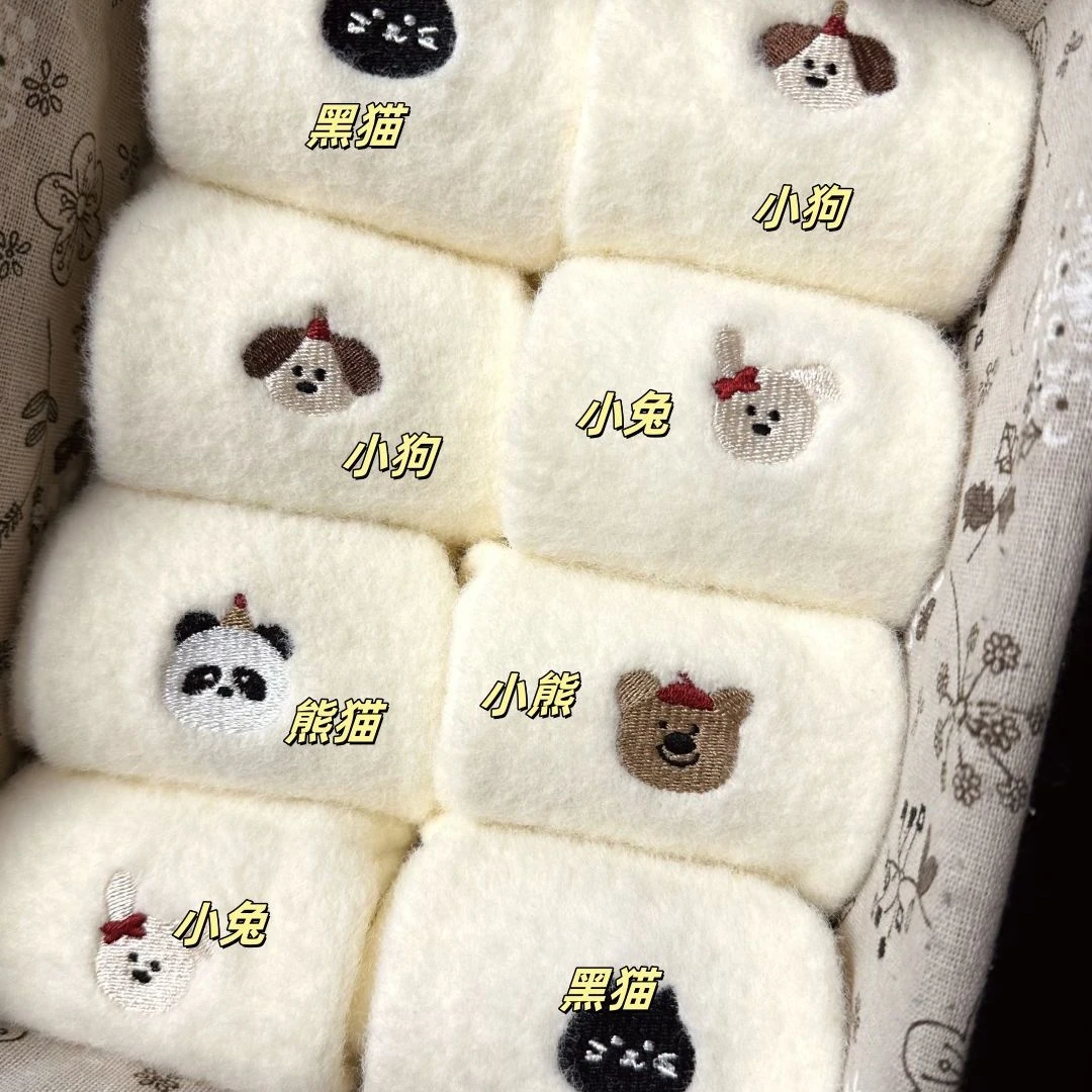 袜子女新款澳绒卡通可爱小猫小狗加厚加绒保暖宽松地板睡眠袜yw