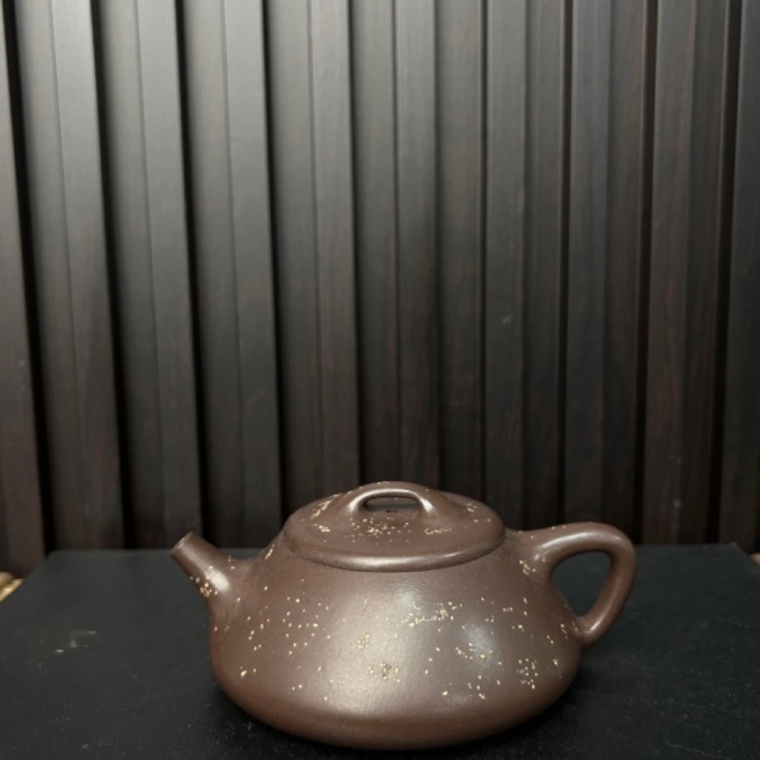 宜兴紫砂壶 石瓢 老紫泥铺砂 容量约 250cc