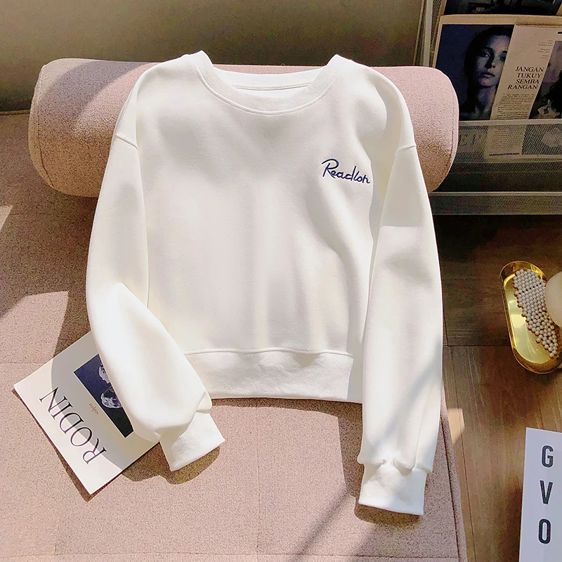 韩系学院风字母刺绣小个子圆领卫衣2026新款秋冬显瘦套头短款上衣