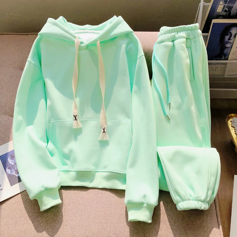 欧货加绒运动服套装女秋冬2026年新款高级感时尚洋气连帽卫衣卫裤