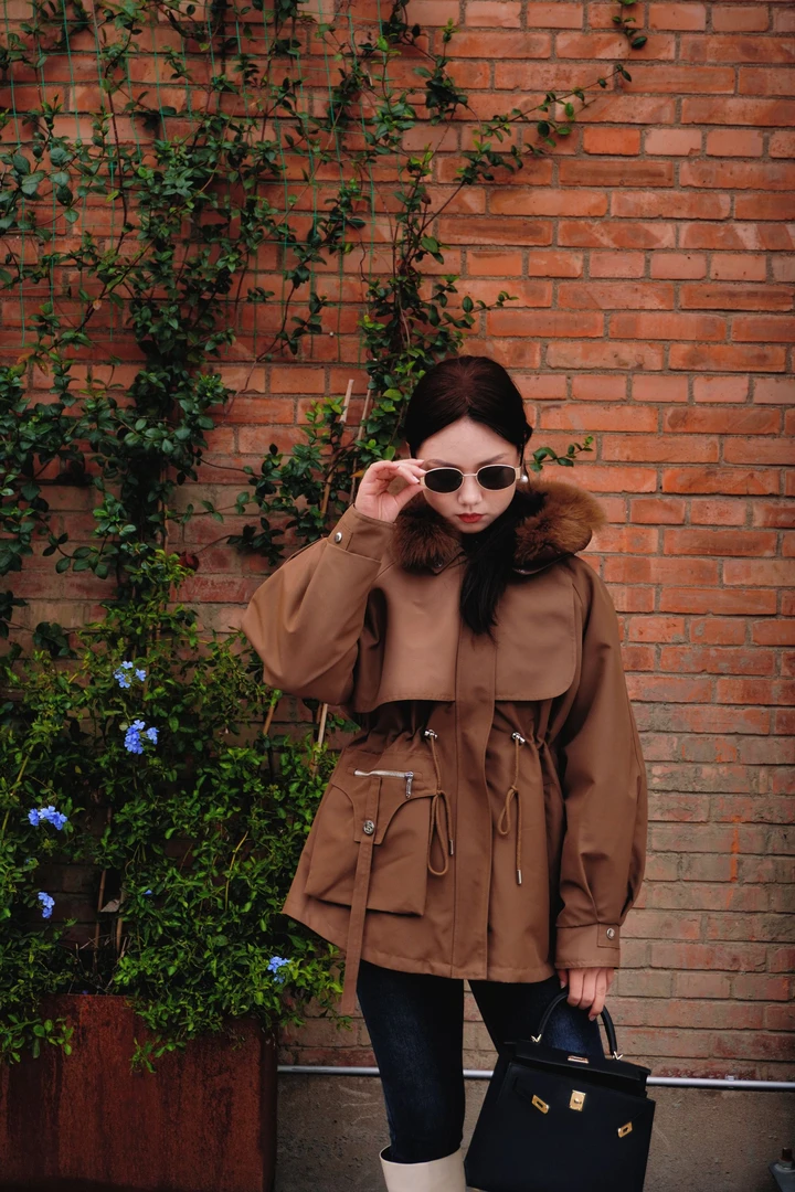 【珊万人迷】2024新款冬季连帽百搭休闲时尚气质大毛领韩版显瘦洋气