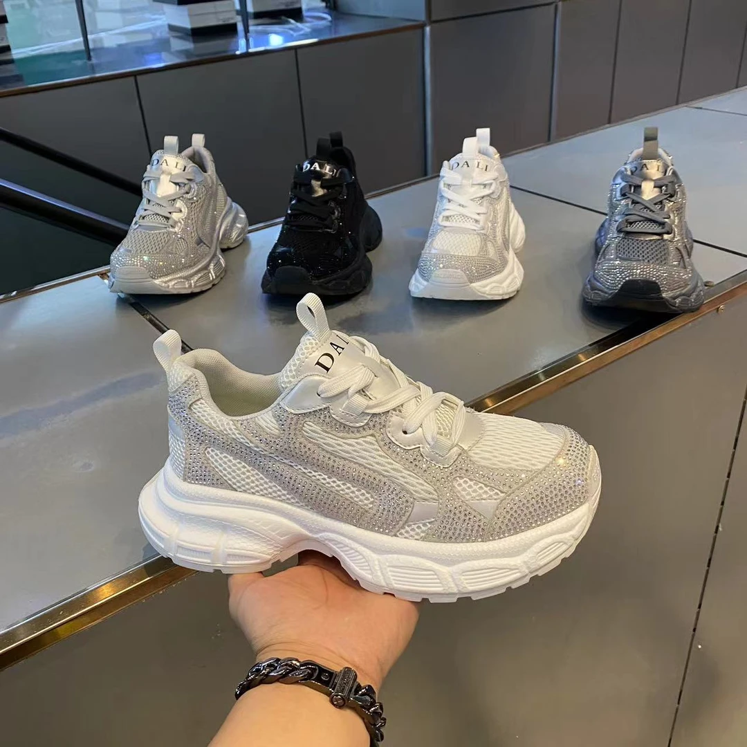 2024夏季新款男士老爹鞋百搭舒适透气手工烫钻休闲男鞋（皮鞋码）