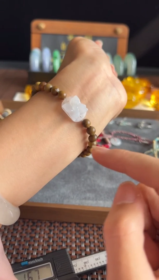 【闪购商品】翡翠手串未镶嵌617