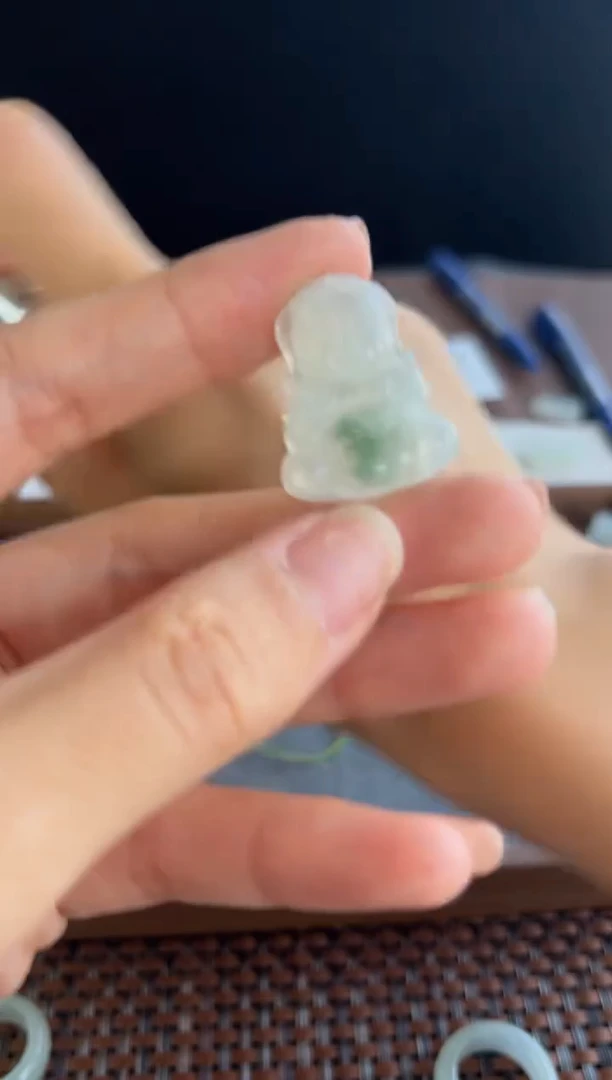 【闪购商品】翡翠颈饰未镶嵌414买断