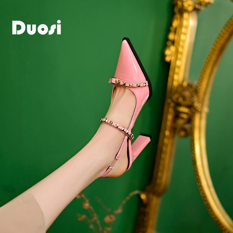 【DUOSI】8cm粉色包头凉鞋女一字扣玛丽珍鞋时尚高跟鞋TT600-2
