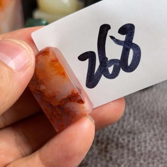 老挝石山**佬老挝和老挝